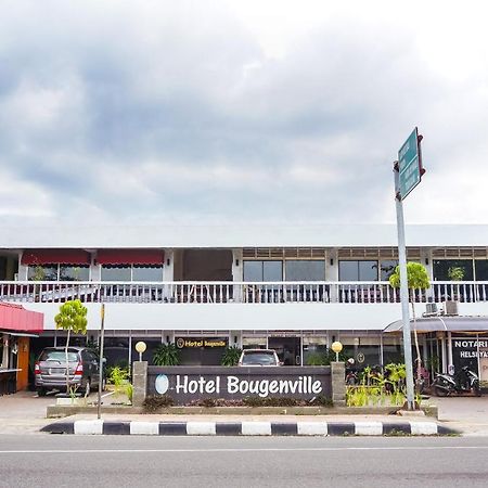 Oyo 375 Hotel Bougenville Syariah Padang  Exterior foto